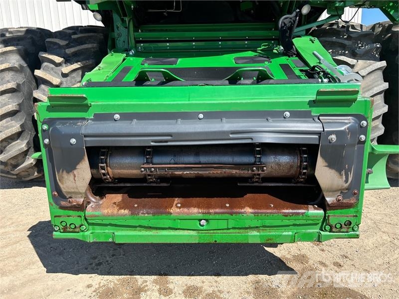 John Deere S690 Kombájnok