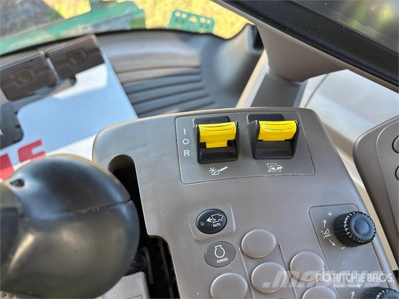 John Deere S690 حصادات