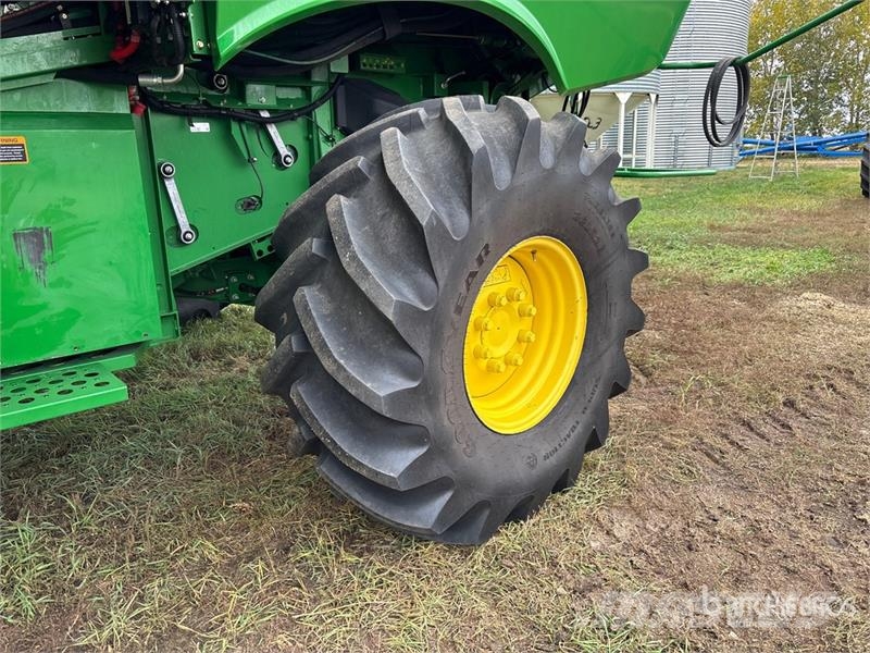 John Deere S690 Biçerdöverler