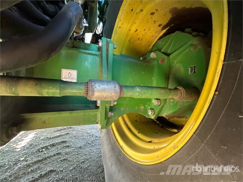 John Deere S690 コンバイン