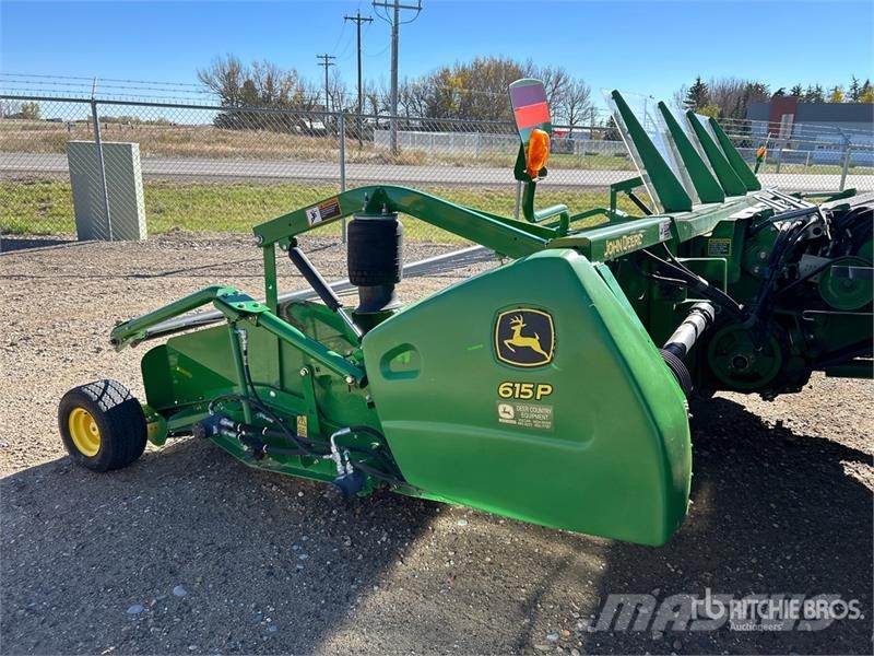 John Deere S690 コンバイン