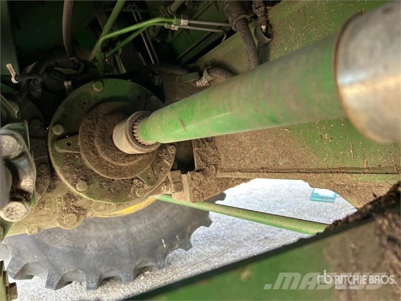 John Deere S690 Kombájnok