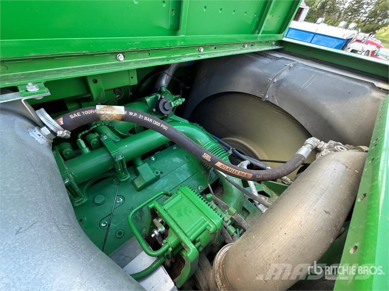 John Deere S690 Mähdrescher