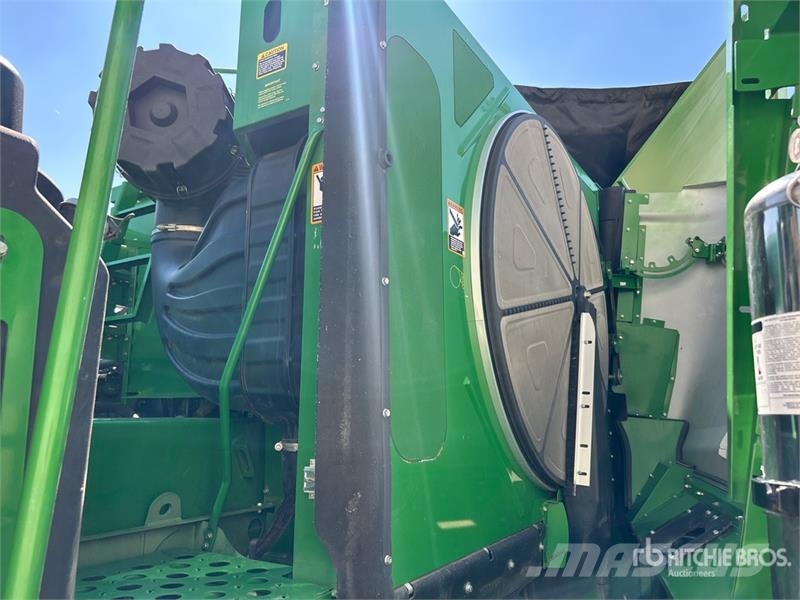 John Deere S690 Kombájnok