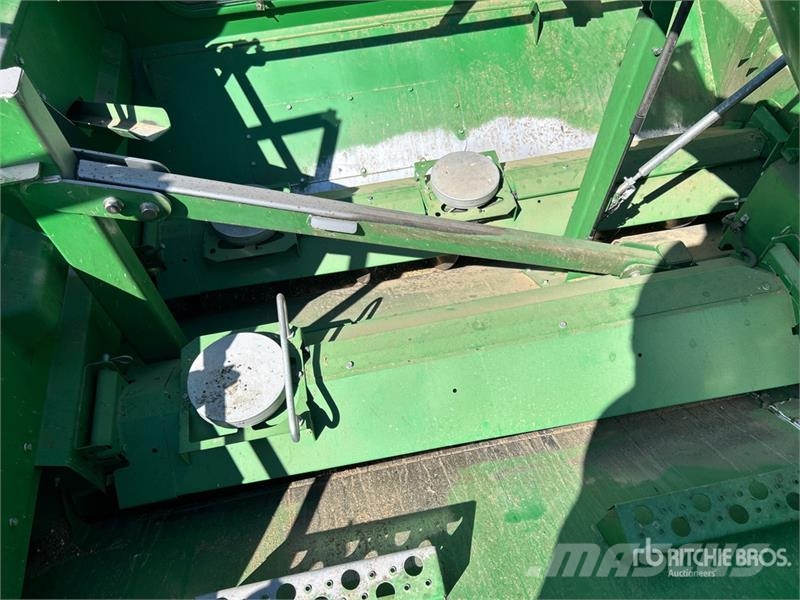 John Deere S690 Leikkuupuimurit