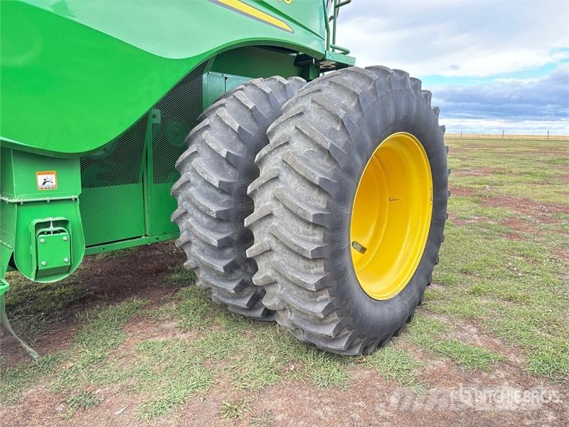 John Deere S690 حصادات