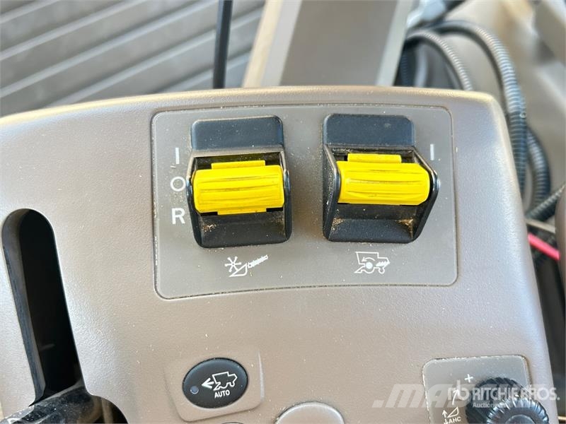 John Deere S690 Leikkuupuimurit