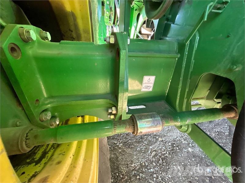 John Deere S690 コンバイン