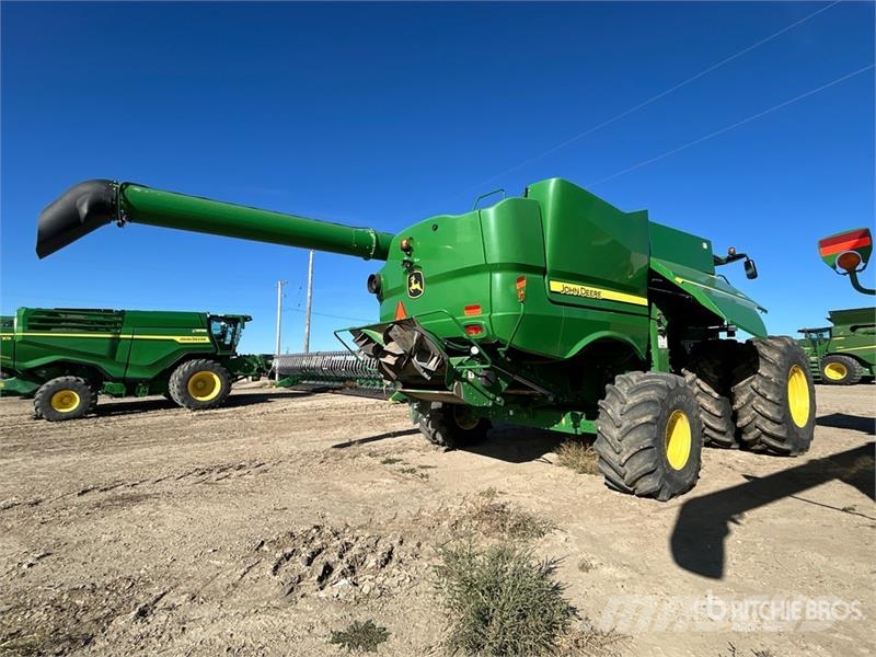John Deere S690 Maaidorsmachines