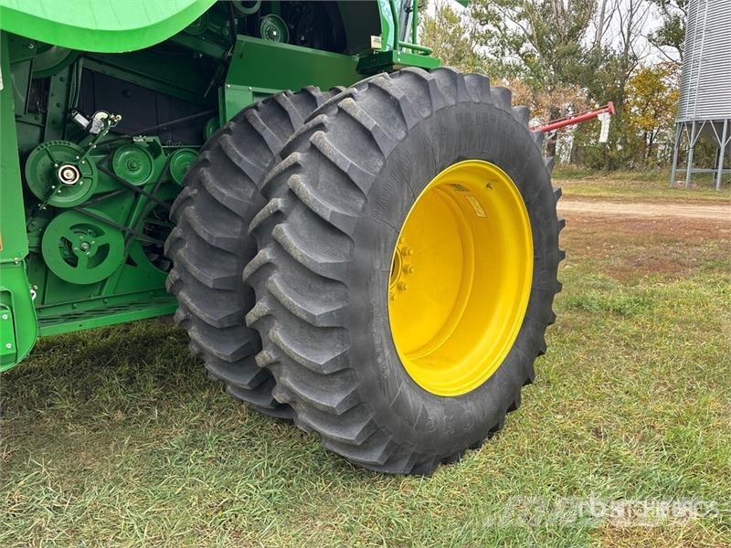 John Deere S690 Biçerdöverler