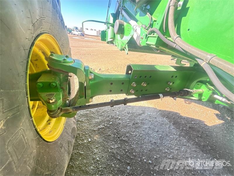 John Deere S690 コンバイン