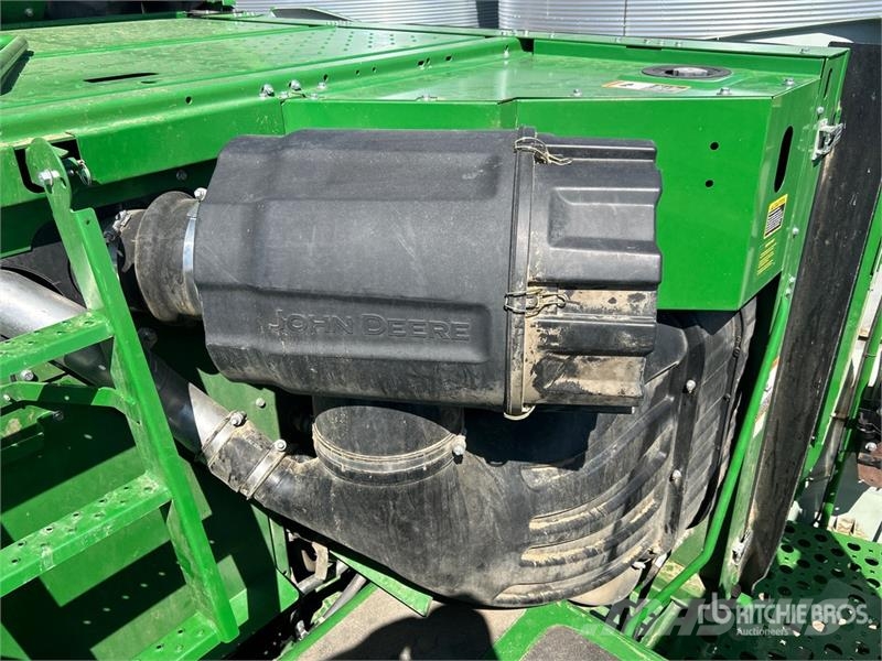 John Deere S690 Leikkuupuimurit