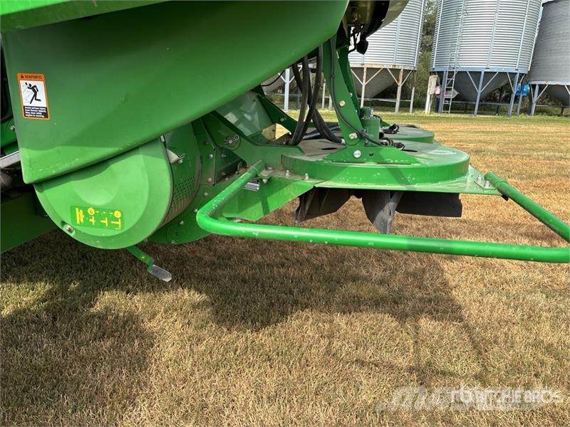 John Deere S690 Mähdrescher