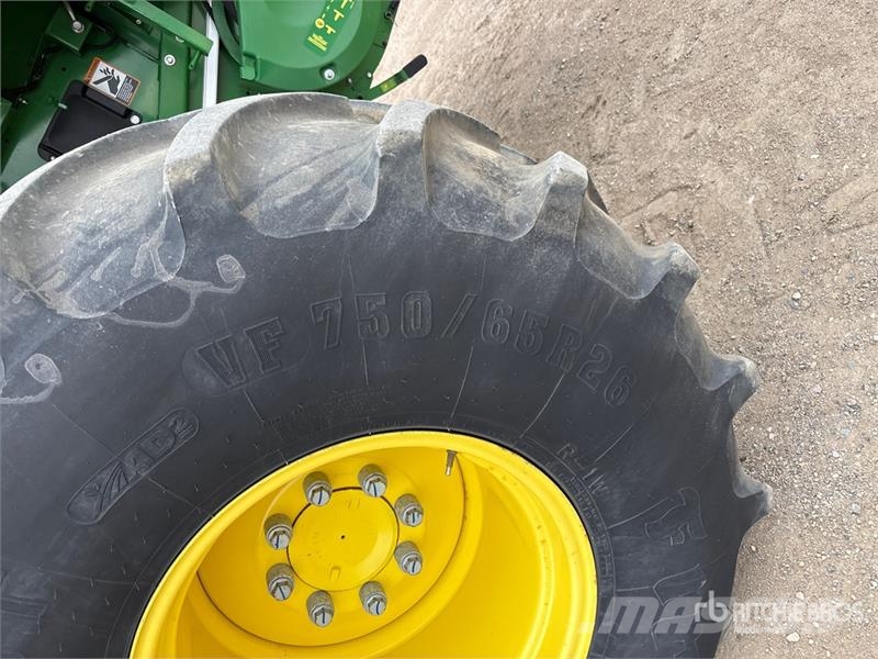 John Deere S690 Leikkuupuimurit
