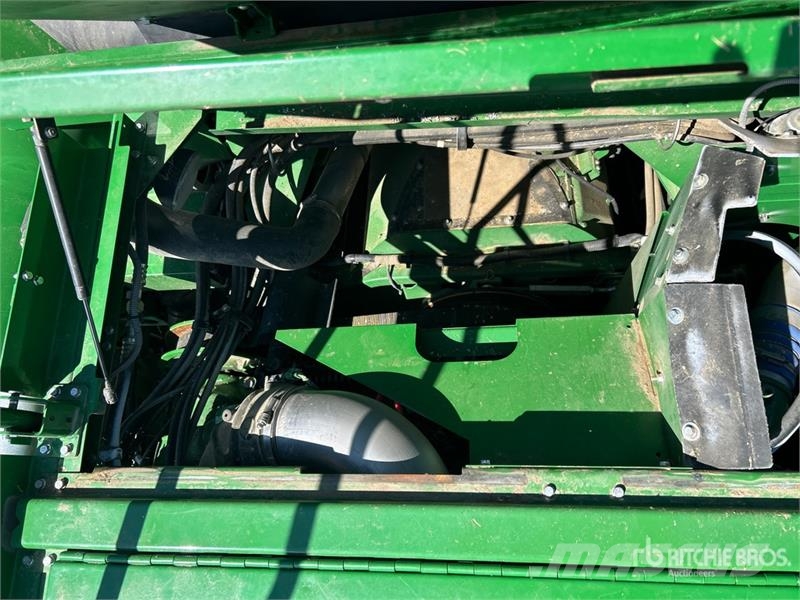 John Deere S690 Leikkuupuimurit