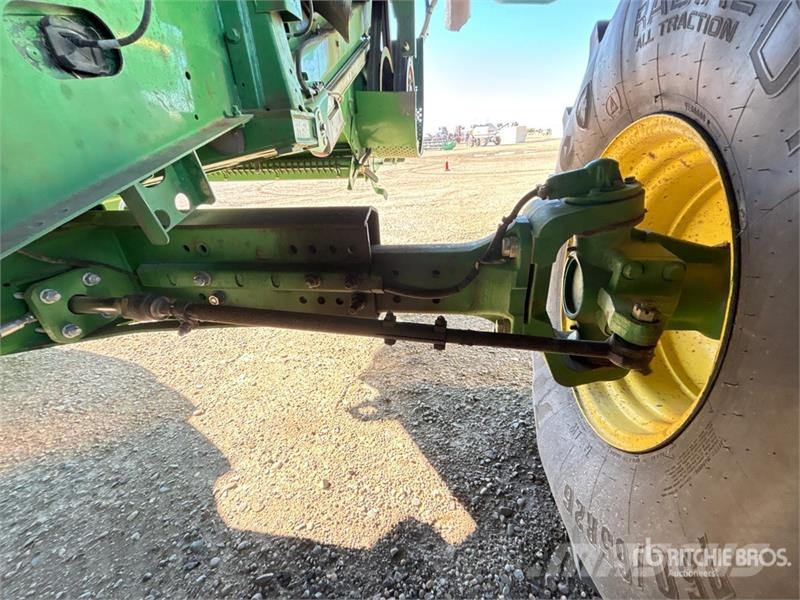 John Deere S690 コンバイン