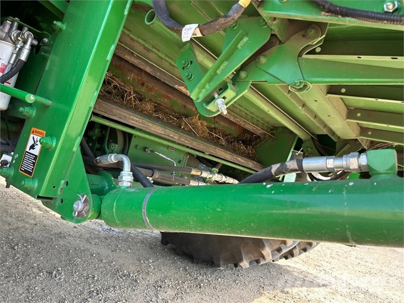 John Deere S690 Kombájnok