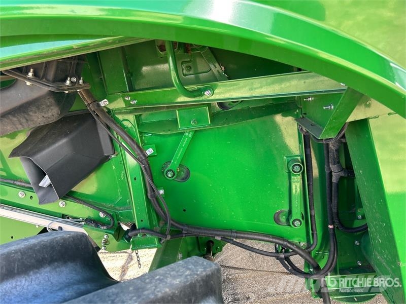John Deere S690 Leikkuupuimurit