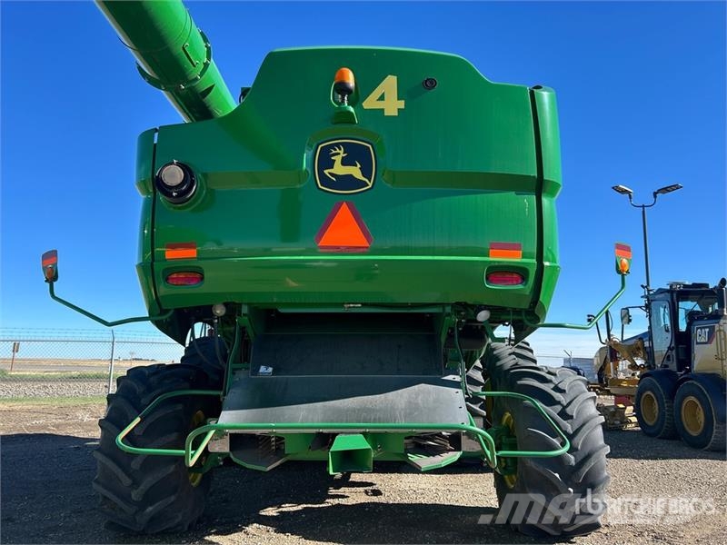 John Deere S690 コンバイン