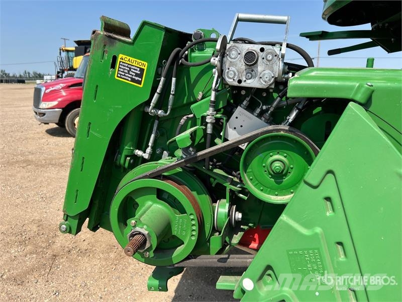 John Deere S690 Kombájnok