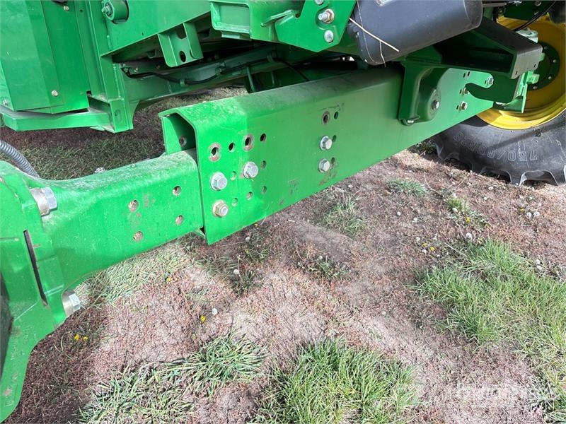 John Deere S690 حصادات