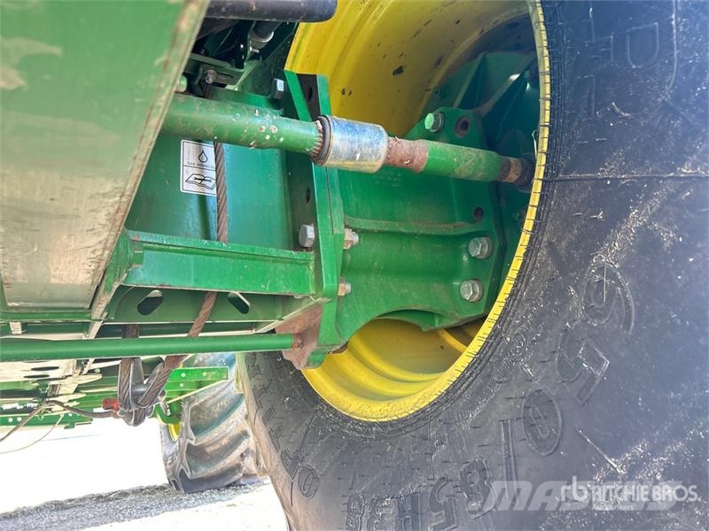 John Deere S690 Leikkuupuimurit