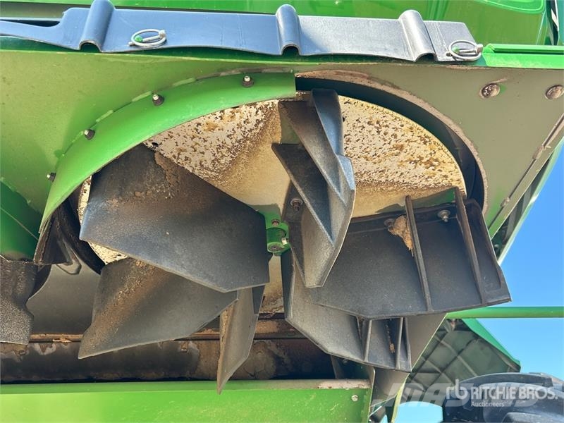 John Deere S690 Leikkuupuimurit
