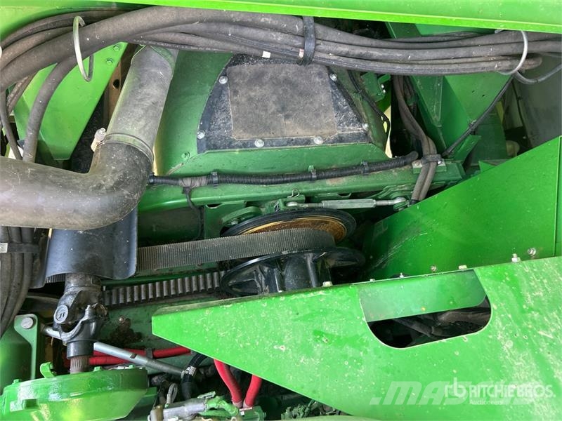 John Deere S690 Kombájnok