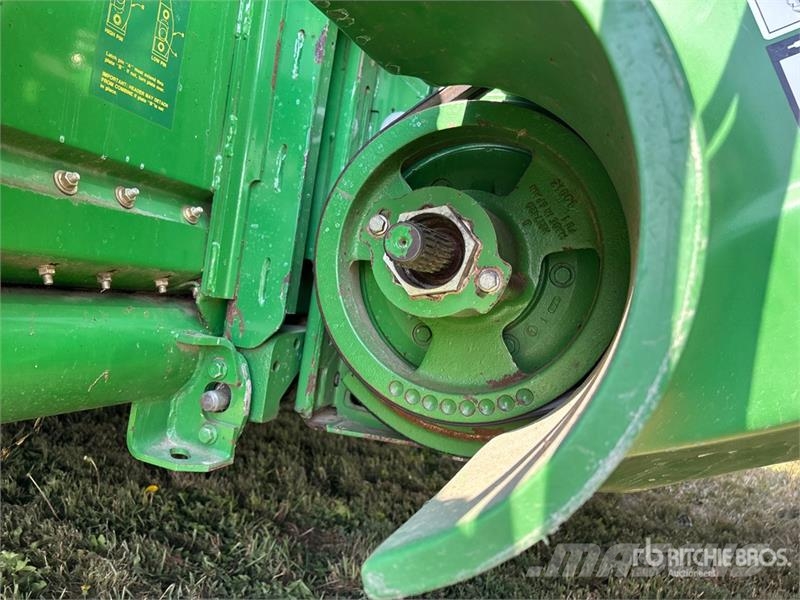John Deere S690 Mähdrescher