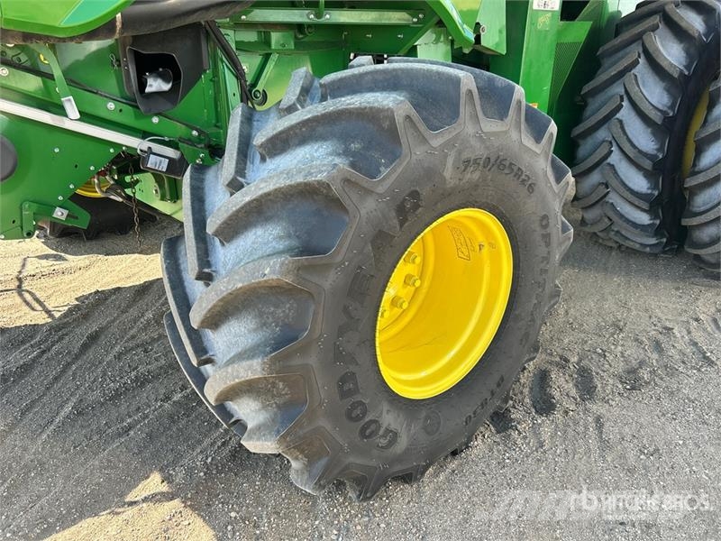 John Deere S690 Leikkuupuimurit
