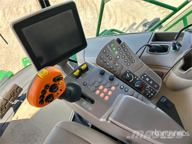 John Deere S690 Kombájnok