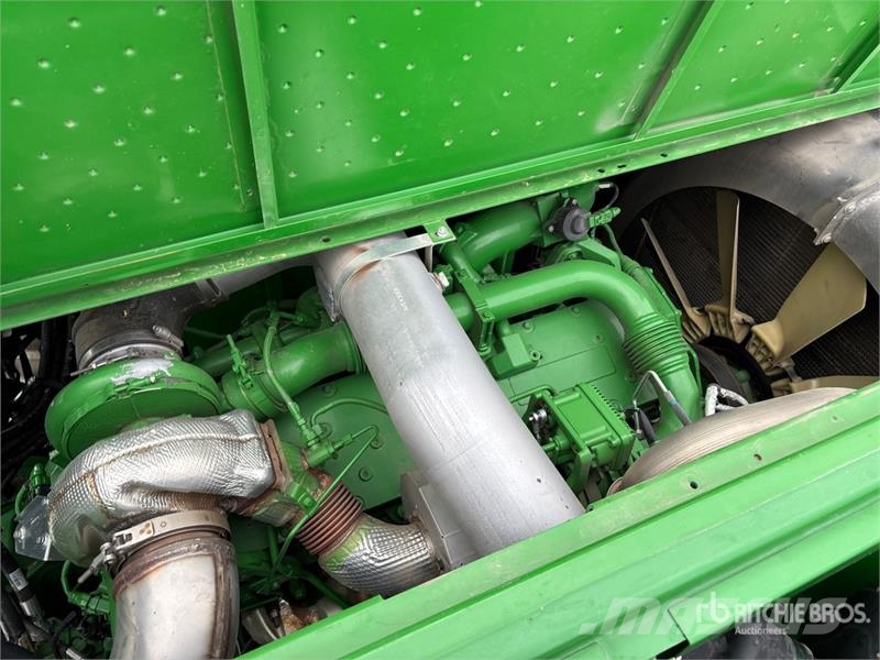 John Deere S690 Leikkuupuimurit
