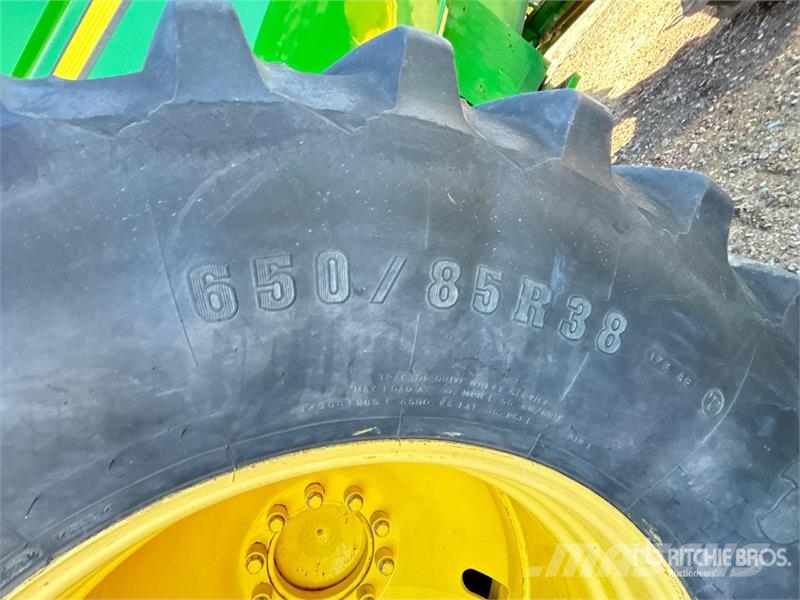 John Deere S690 コンバイン