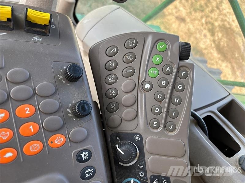John Deere S690 Mähdrescher