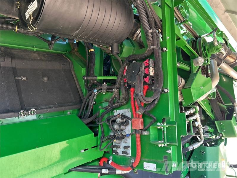 John Deere S690 Kombájnok
