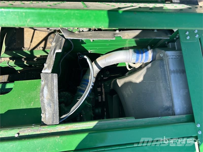 John Deere S690 Leikkuupuimurit