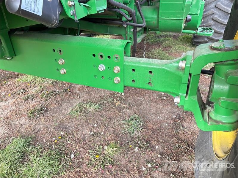 John Deere S690 Sklízecí mlátičky