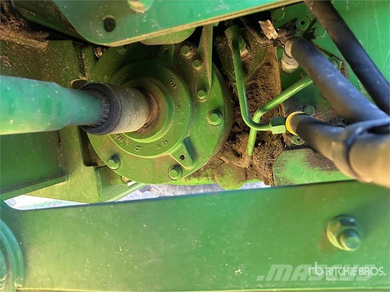 John Deere S690 حصادات