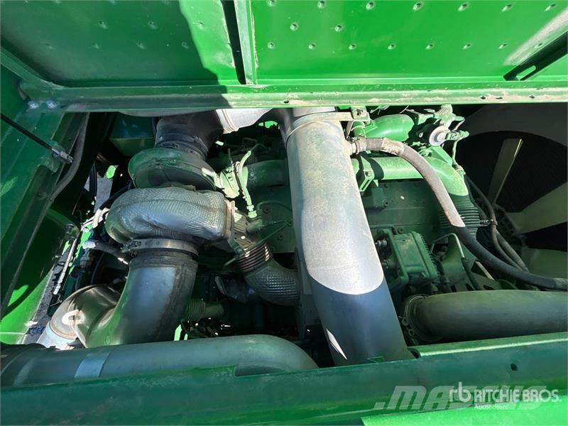 John Deere S690 Maaidorsmachines