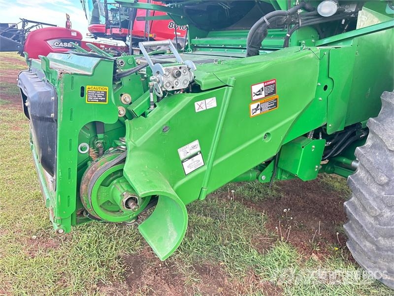 John Deere S690 حصادات