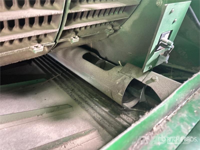 John Deere S690 حصادات