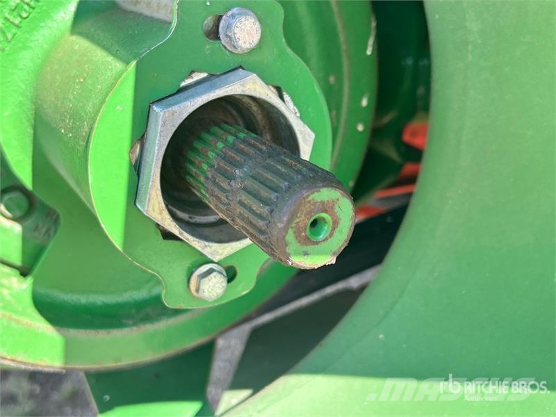 John Deere S690 Leikkuupuimurit