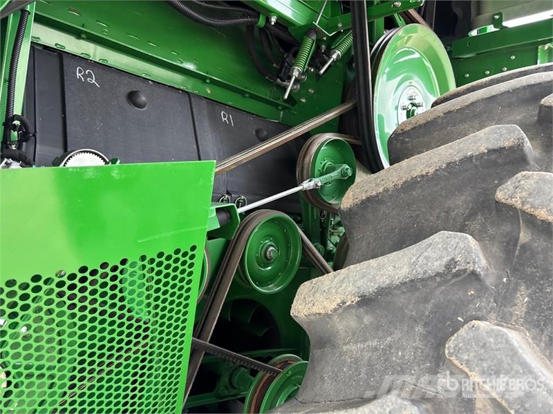 John Deere S690 Leikkuupuimurit