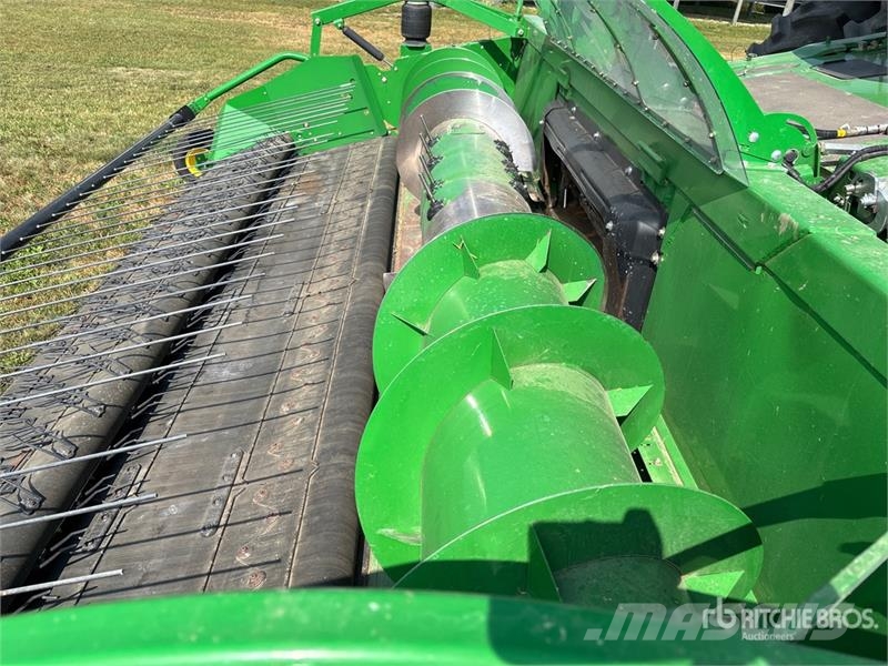 John Deere S690 Mähdrescher