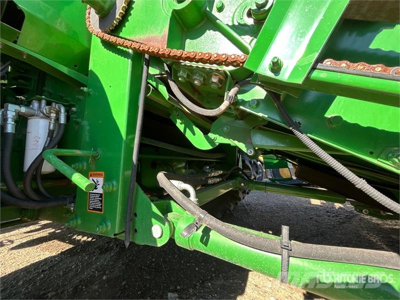 John Deere S690 コンバイン