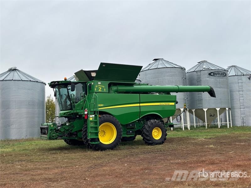John Deere S690 Biçerdöverler
