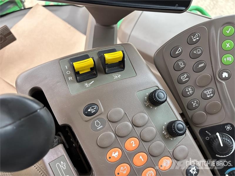 John Deere S690 Leikkuupuimurit