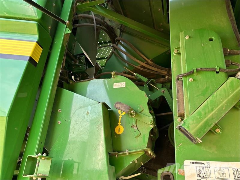 John Deere S690 Mähdrescher