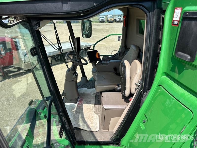 John Deere S690 Kombájnok