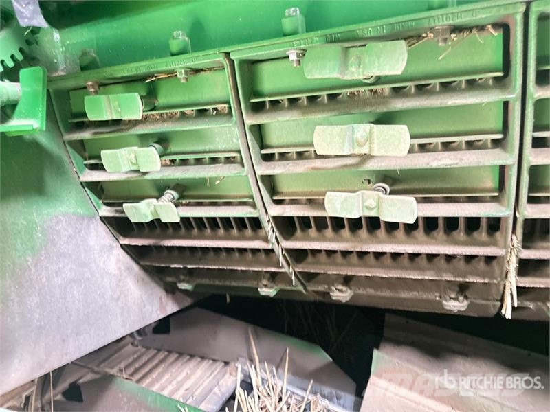 John Deere S690 حصادات